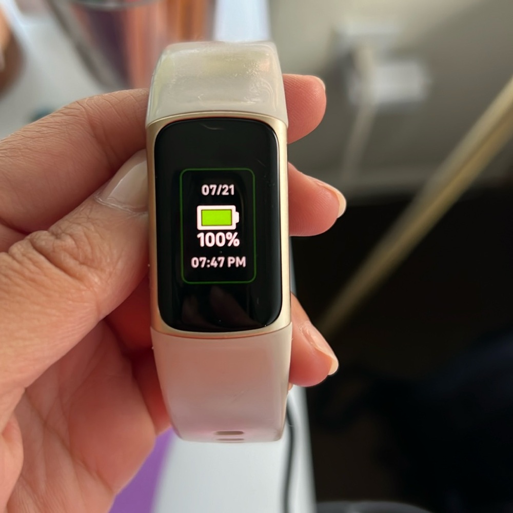 One y/o Fitbit Charge 5